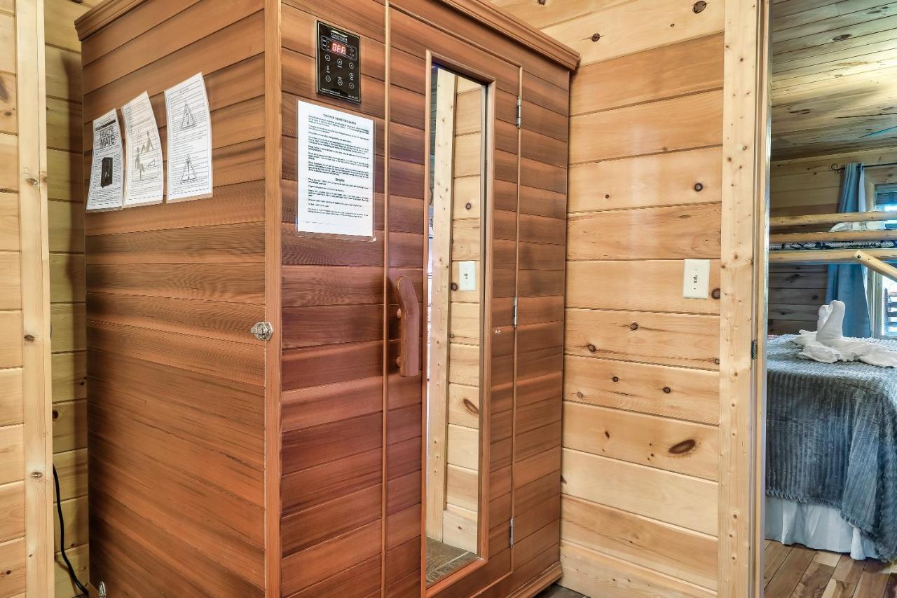 Summer Sale! Pool, Sauna, View, Hottub, Game Sevierville Exterior photo